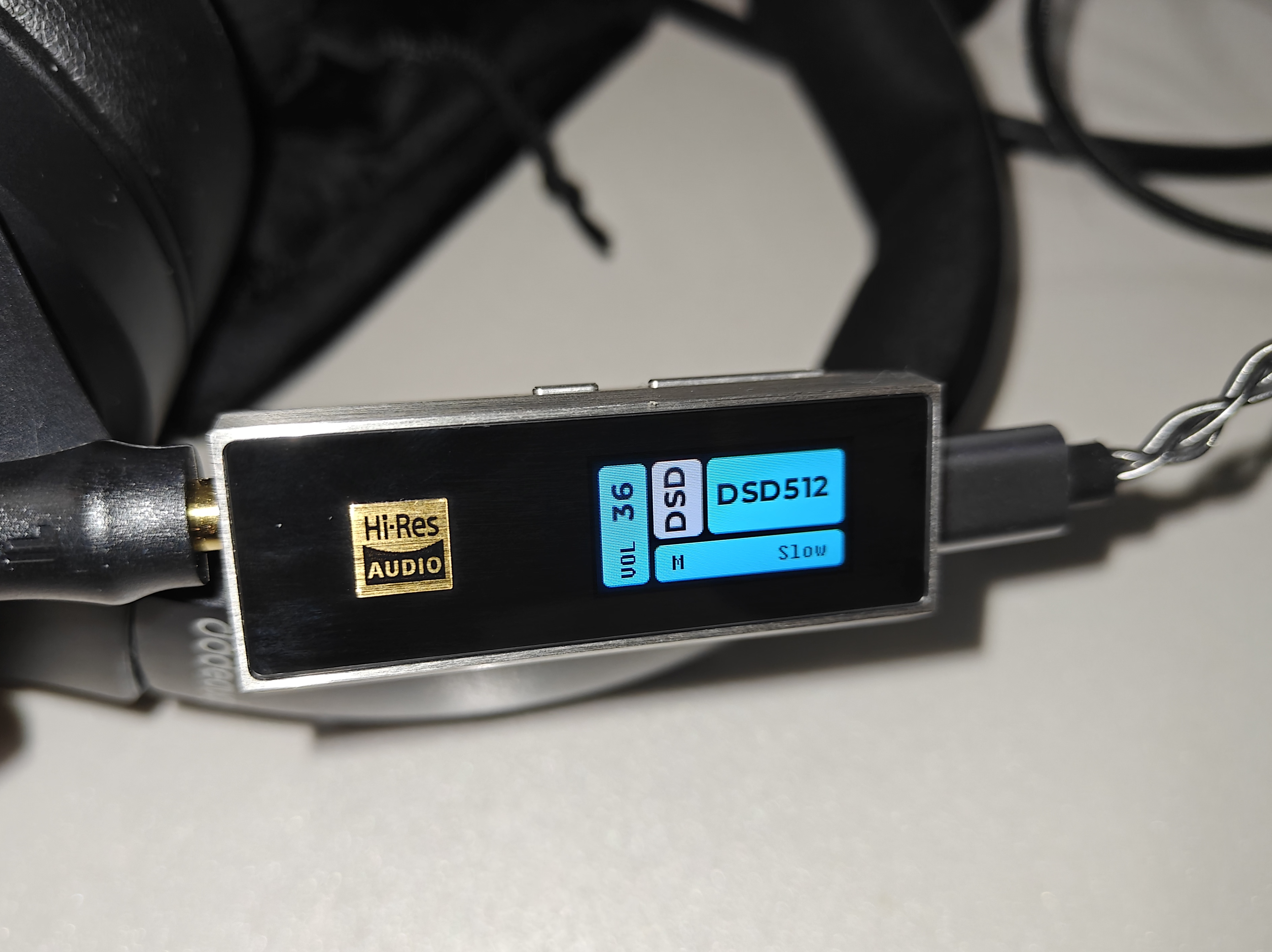 DSD512